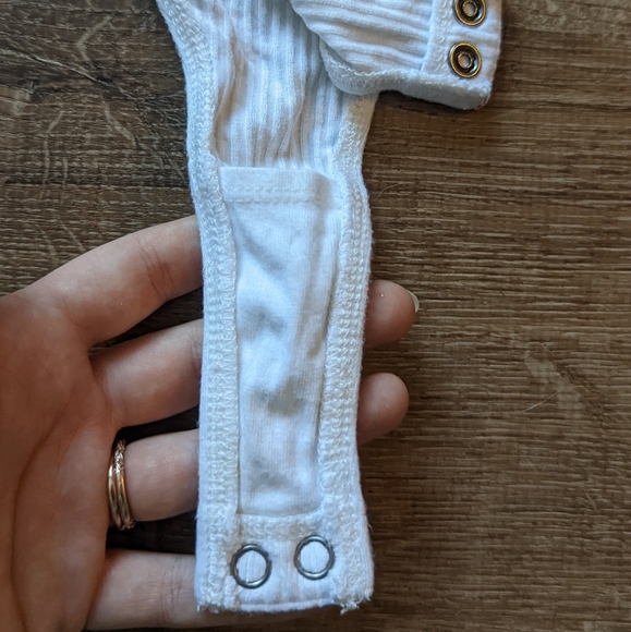 Ribbed Bodysuit - Picture 3 of 3